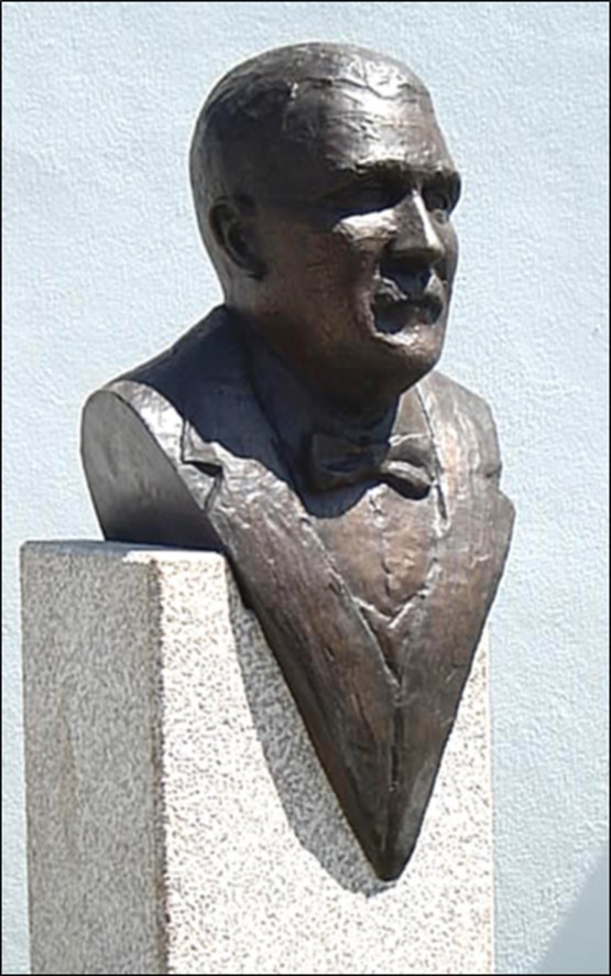 Escultor Daniel Silva